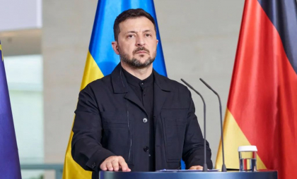 Zelenski, prima reacție după ce ucrainenii au distrus zeci de bombardiere rusești cu drone: „Vom intra, fără îndoială, în cărțile de istorie”. Cât timp spune că a fost planificată operațiunea
Zelenski, prima reacție după ce ucrainenii au distrus zeci de bombardiere rusești cu drone: „Vom intra, fără îndoială, în cărțile de istorie”. Cât timp spune că a fost planificată operațiunea