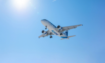 FLYONE operează peste jumătate din noile destinații anunțate de Autoritatea Aeronautică Civilă – lider incontestabil al pieței aviatice