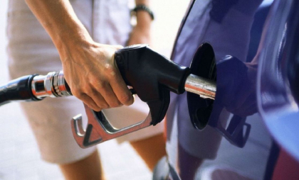 Carburanții se ieftinesc la începutul acestei săptămâni. Prețuri stabilite de ANRE pentru benzină și motorină - FOTO
Carburanții se ieftinesc la începutul acestei săptămâni. Prețuri stabilite de ANRE pentru benzină și motorină - FOTO