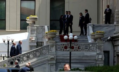 CNN: Ce impact ar putea avea atacul major al Ucrainei asupra discuțiilor de pace. Planul lui Trump atârnă de un fir de ață
CNN: Ce impact ar putea avea atacul major al Ucrainei asupra discuțiilor de pace. Planul lui Trump atârnă de un fir de ață