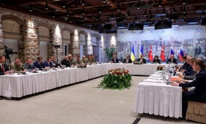 Discuţiile dintre delegația rusă și cea ucraineană întârzie. Zelenski: „Nu sunt sigur că ruşii vor fi pregătiţi”
Discuţiile dintre delegația rusă și cea ucraineană întârzie. Zelenski: „Nu sunt sigur că ruşii vor fi pregătiţi”