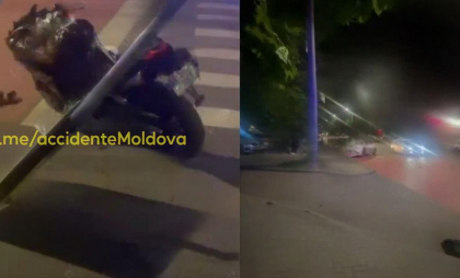 Accident în capitală: Un tânăr de 18 ani a ajuns la spital, după ce motocicleta acestuia s-a lovit cu un automobil Accident în capitală: Un tânăr de 18 ani a ajuns la spital, după ce motocicleta acestuia s-a lovit cu un automobil