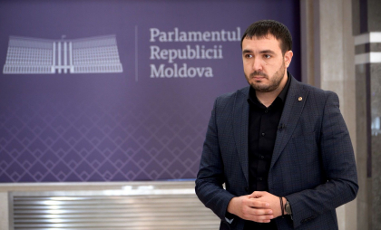 Deputatul Alexandr Suhodolski, afiliat fugarului Ilan ȘOR, rămâne fără salariu și indemnizații din partea Parlamentului. Care este motivul Deputatul Alexandr Suhodolski, afiliat fugarului Ilan ȘOR, rămâne fără salariu și indemnizații din partea Parlamentului. Care este motivul