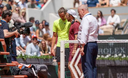 Griekspoor se retrage, iar Zverev ajunge pentru a șaptea oară în sferturi la Roland Garros
Griekspoor se retrage, iar Zverev ajunge pentru a șaptea oară în sferturi la Roland Garros