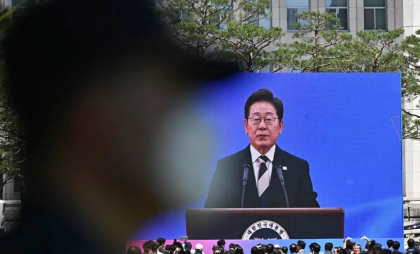Liberalul Lee Jae-myung a câștigat alegerile prezidențiale din Coreea de Sud, pe care le-a descris drept „Ziua Judecății” pentru tentativa de a impune conducerea militară Liberalul Lee Jae-myung a câștigat alegerile prezidențiale din Coreea de Sud, pe care le-a descris drept „Ziua Judecății” pentru tentativa de a impune conducerea militară