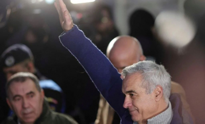 Călin Georgescu, fostul candidat cu discurs prorus și neolegionar, e citat vineri la Parchetul General român. Procurorii îi prelungesc controlul judiciar