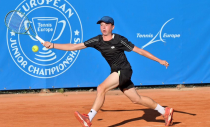 Yannick Alexandrescu s-a calificat în sferturi la Roland Garros, la juniori! Premieră după 6 ani pentru România
Yannick Alexandrescu s-a calificat în sferturi la Roland Garros, la juniori! Premieră după 6 ani pentru România