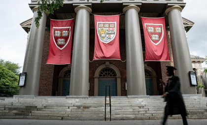 Răsturnare de situație în cazul interdicției impusă de Donald Trump la Harvard. Ce a decis un judecător federal Răsturnare de situație în cazul interdicției impusă de Donald Trump la Harvard. Ce a decis un judecător federal