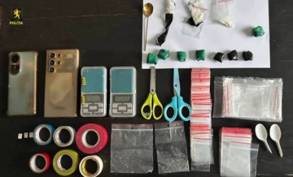 Patru persoane din capitală - cercetate penal pentru comercializarea și consumul substanțelor narcotice. Ce pedeapsă pot primi acestea - VIDEO