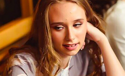 Fiica „secretă” a lui Vladimir Putin este șefa unor galerii de artă din Paris care expun lucrări anti-război. Cum s-a făcut legătura
Fiica „secretă” a lui Vladimir Putin este șefa unor galerii de artă din Paris care expun lucrări anti-război. Cum s-a făcut legătura