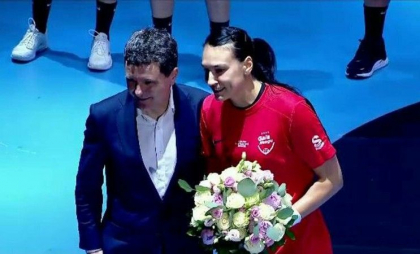Cristina Neagu a jucat ultimul meci al carierei cu lacrimi în ochi. Mesajul de rămas bun al legendei handbalului românesc