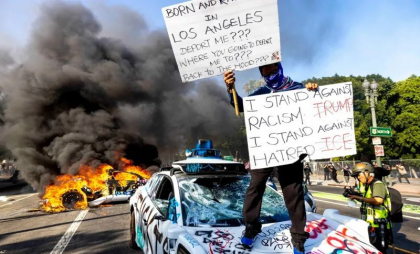Imagini violente pe străzile din Los Angeles, acolo unde Trump a trimis Garda Națională - GALERIE FOTO