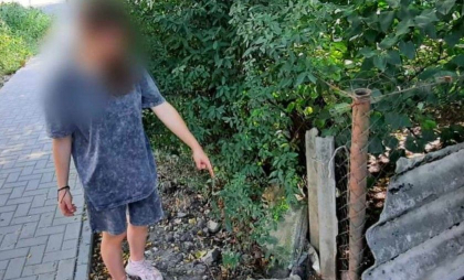 O fată de 16 de ani, prinsă în flagrant în timp ce ascundea droguri, la Bălți - FOTO