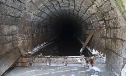Situația de la Salina Praid se înrăutățește. Populația din zonă, sfătuită să-și facă stocuri de apă potabilă
