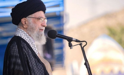 Ayatollahul încolțit. Ali Khamenei, apărătorul nemilos al revoluției iraniene, e în situația pe care a încercat s-o evite toată viața