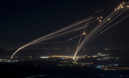 Iran susține că a păcălit apărarea israeliană cu o nouă tactică de atac cu rachete balistice. Rachetele interceptoare s-au lovit între ele, afirmă Gardienii Revoluției