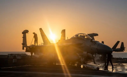 Ultima oră. Donald Trump ia „serios” în calcul ca SUA să atace Iranul. Cere Teheranului „capitularea necondiționată”. Armata americană trimite avioane de vânătoare în Orientul Mijlociu