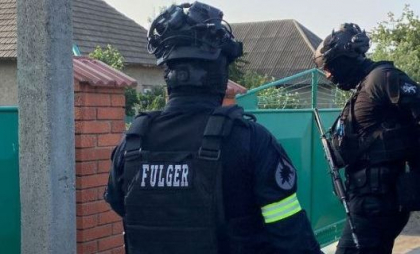 Teracotă uzată, în loc de electrocasnice din Olanda destinate Georgiei. Trei bănuiți din Vulcănești – cercetați pentru contrabandă, cu un prejudiciu de 6.000.000 de lei