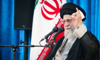 Liderul suprem al Iranului, ayatollahul Ali Khamenei amenință Israelul: „Bătălia începe. Nicio milă”. Trump semnalează că SUA ar putea intra în război Liderul suprem al Iranului, ayatollahul Ali Khamenei amenință Israelul: „Bătălia începe. Nicio milă”. Trump semnalează că SUA ar putea intra în război