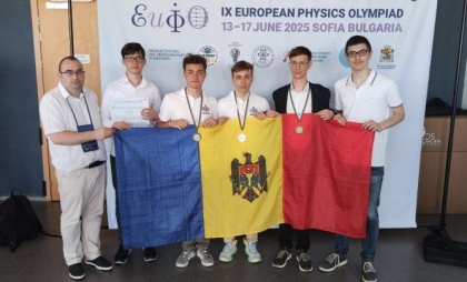 Elevii moldoveni au obținut două medalii de argint și o medalie de bronz la Olimpiada Europeană la Fizică din Bulgaria