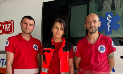 O femeie, salvată de medicii de pe ambulanță. A fost resuscitată după ce a suferit un stop cardio-respirator