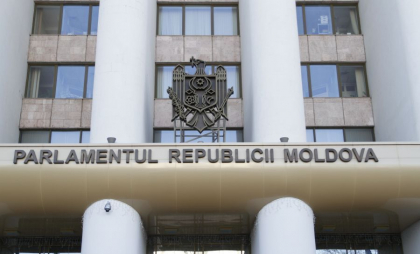 Ședința Parlamentului. Proiectul de lege pentru modificarea Legii cu privire la Aeroportul Internațional Liber ,,Mărculești” - pe ordinea de zi