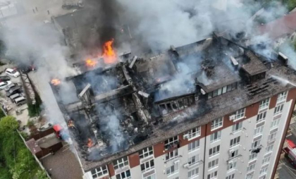 CNA: 13 persoane, responsabile de perfectarea, autorizarea, construcția și recepționarea blocului locativ din Durlești afectat de incendiu - percheziționate. 10 au statut de bănuit