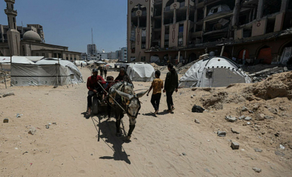 Cel puțin 44 de palestinieni au fost uciși în atacurile israeliene de vineri. UNICEF avertizează asupra unei crize