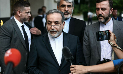 Negocierile dintre E3 şi Iran au avut un final fără concluzii clare. ”Capacităţile noastre de apărare nu sunt negociabile”
Negocierile dintre E3 şi Iran au avut un final fără concluzii clare. ”Capacităţile noastre de apărare nu sunt negociabile”