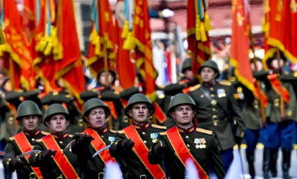 Rusia recrutează imigranți din Asia Centrală pe care îi folosește drept „carne de tun” în războiul cu Ucraina
Rusia recrutează imigranți din Asia Centrală pe care îi folosește drept „carne de tun” în războiul cu Ucraina