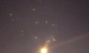 Iranul a lansat mai multe rachete către baze militare americane din Orientul Mijlociu. Explozii auzite la Doha, în Qatar - VIDEO Iranul a lansat mai multe rachete către baze militare americane din Orientul Mijlociu. Explozii auzite la Doha, în Qatar - VIDEO