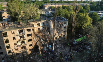 Atac sângeros la Kiev. Rușii au lansat drone și rachete asupra capitalei ucrainene. Cel puțin cinci morți
Atac sângeros la Kiev. Rușii au lansat drone și rachete asupra capitalei ucrainene. Cel puțin cinci morți