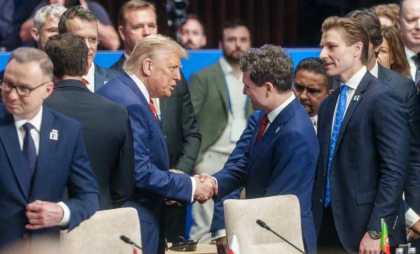 Momentul în care președintele României, Nicușor Dan, se întâlnește cu Donald Trump, la summitului NATO de la Haga - FOTO Momentul în care președintele României, Nicușor Dan, se întâlnește cu Donald Trump, la summitului NATO de la Haga - FOTO