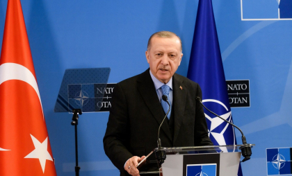 Recep Erdogan: Donald Trump s-ar alătura negocierilor de pace cu Ucraina în Turcia dacă ar participa şi Putin
Recep Erdogan: Donald Trump s-ar alătura negocierilor de pace cu Ucraina în Turcia dacă ar participa şi Putin