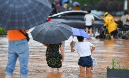 China: Șase persoane au murit în urma inundațiilor din sudul țării