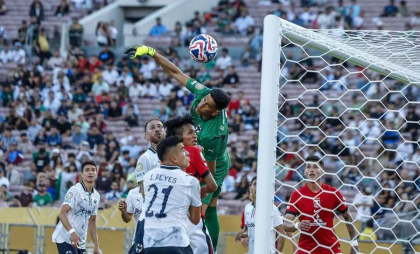 Monterrey spulberă Urawa Red Diamonds și avansează în optimile Mondialului Cluburilor
Monterrey spulberă Urawa Red Diamonds și avansează în optimile Mondialului Cluburilor