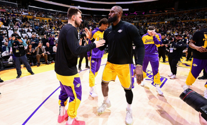 Vânzarea istorică a lui Lakers a fost confirmată! Primele declarații ale noului acționar majoritar Vânzarea istorică a lui Lakers a fost confirmată! Primele declarații ale noului acționar majoritar