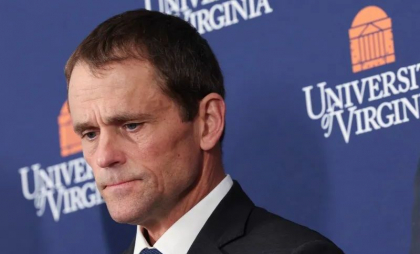 Sub presiunea administrației Trump, președintele Universității din Virginia a demisionat. „Este scandalos”