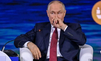 Declaraţie surprinzătoare. Putin susţine că Rusia intenţionează să-şi reducă cheltuielile militare începând de anul viitor şi îi mulţumeşte din nou lui Trump pentru eforturile de pace Declaraţie surprinzătoare. Putin susţine că Rusia intenţionează să-şi reducă cheltuielile militare începând de anul viitor şi îi mulţumeşte din nou lui Trump pentru eforturile de pace