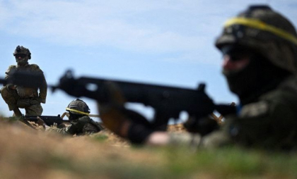 Ucraina a capturat doi mercenari din Camerun recrutați de Rusia. Cu cât erau plătiți aceștia pentru a lupta de partea Kremlinului Ucraina a capturat doi mercenari din Camerun recrutați de Rusia. Cu cât erau plătiți aceștia pentru a lupta de partea Kremlinului