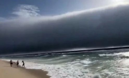 Fenomene meteorologice extreme lovesc Europa. „Nori uriași” mătură Portugalia, Italia lovită de „bomba cu apă” - VIDEO Fenomene meteorologice extreme lovesc Europa. „Nori uriași” mătură Portugalia, Italia lovită de „bomba cu apă” - VIDEO