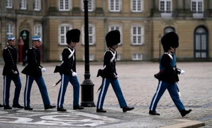 A început recrutarea femeilor într-o țară UE. Tinerele vor fi luate în evidență pentru un eventual serviciu militar