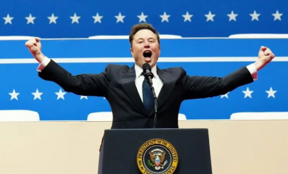 Trump spune că va „examina” posibilitatea expulzării lui Musk. „Am putea pune DOGE pe Elon”