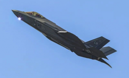 Achiziția a zeci de avioane americane de vânătoare F-35 s-a transformat în scandal în Elveția, după ce SUA au cerut mai mulți bani