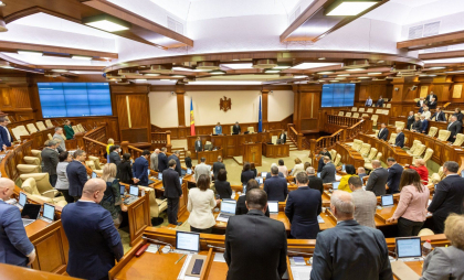 Deputații au ținut un minut de reculegere în memoria victimelor deportărilor staliniste Deputații au ținut un minut de reculegere în memoria victimelor deportărilor staliniste