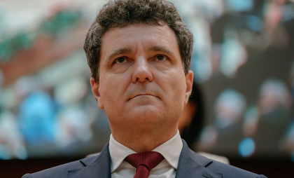 Nicușor Dan, acuzat de CSM România că a generat „un blocaj inexplicabil” în justiție pentru că nu a semnat decretele de pensionare pentru 51 de magistrați. Primul conflict între preşedintele statului vecin și o instituție Nicușor Dan, acuzat de CSM România că a generat „un blocaj inexplicabil” în justiție pentru că nu a semnat decretele de pensionare pentru 51 de magistrați. Primul conflict între preşedintele statului vecin și o instituție