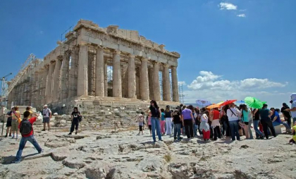 Grecia închide parțial Acropola din Atena din cauza căldurii. Ce trebuie să știe turiștii
