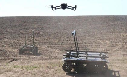 Premieră istorică pe front, revendicată de o brigadă de asalt a Kievului: soldați ruși s-au predat roboților, fără niciun cartuș tras - VIDEO Premieră istorică pe front, revendicată de o brigadă de asalt a Kievului: soldați ruși s-au predat roboților, fără niciun cartuș tras - VIDEO
