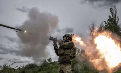 SUA reiau parțial livrările de arme pentru Ucraina. Trump spune că nu știe cine a ordonat suspendarea SUA reiau parțial livrările de arme pentru Ucraina. Trump spune că nu știe cine a ordonat suspendarea