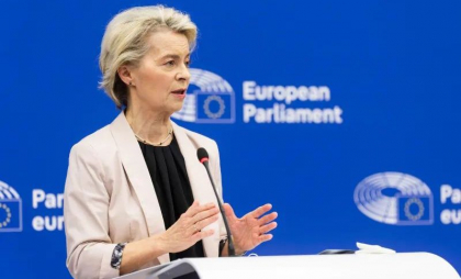 Von der Leyen a primit un sprijin major înaintea votului de azi pentru moțiunea din Parlamentul UE, dar a făcut două concesii importante Von der Leyen a primit un sprijin major înaintea votului de azi pentru moțiunea din Parlamentul UE, dar a făcut două concesii importante